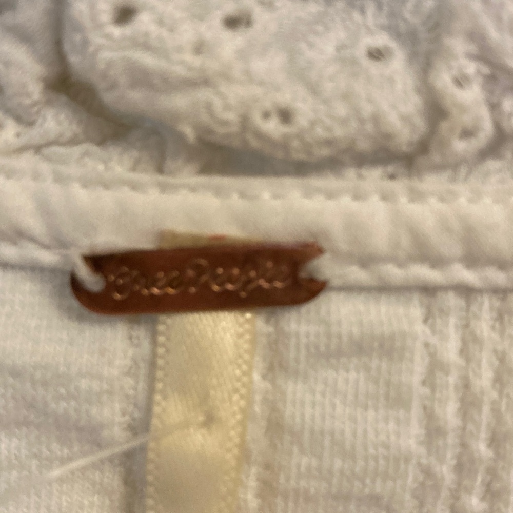 Free People Cream Ruffle Lace Pullover Cropped Top - Picture 2 of 12